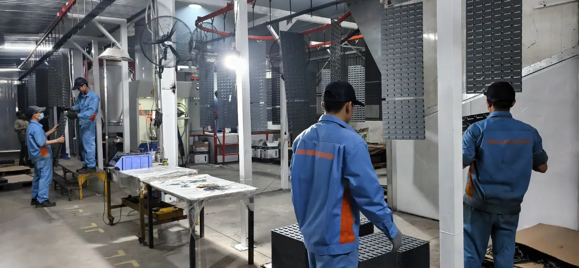 AUTOMATIC POWDER COATING